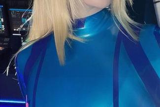 今天是更新日！Alina Becker连体衣，美图看得我心痒痒